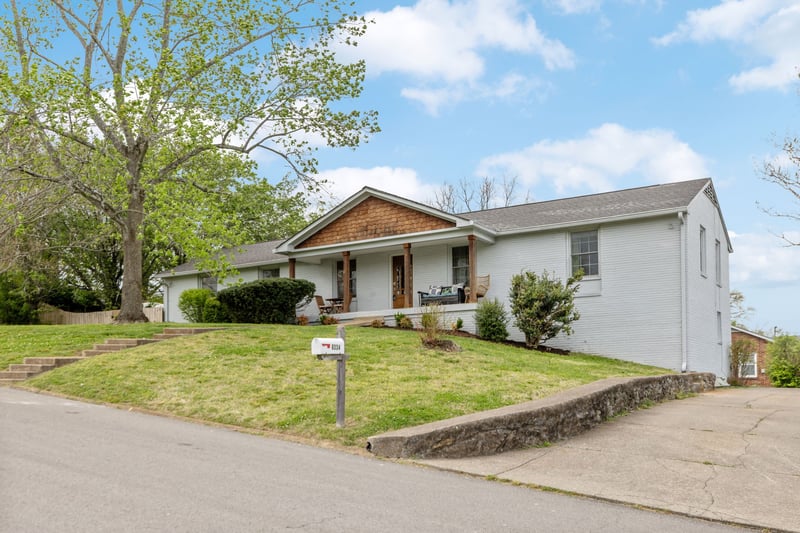 6334 Percy Dr, Nashville, TN 37205