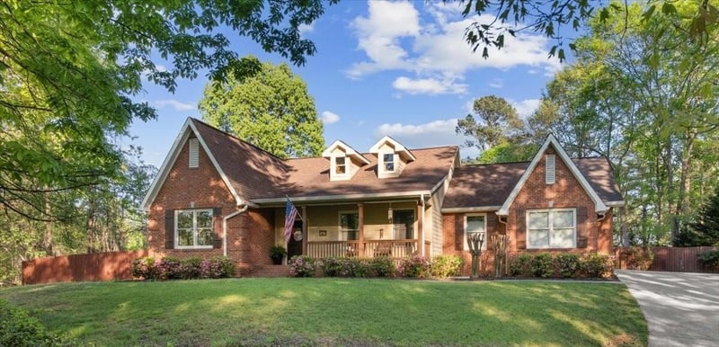 2199 Fawn Dr, Dalton, GA 30720