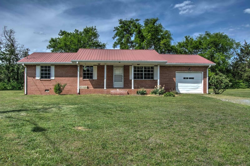 54 Malenda Dr, Trenton, GA 30752