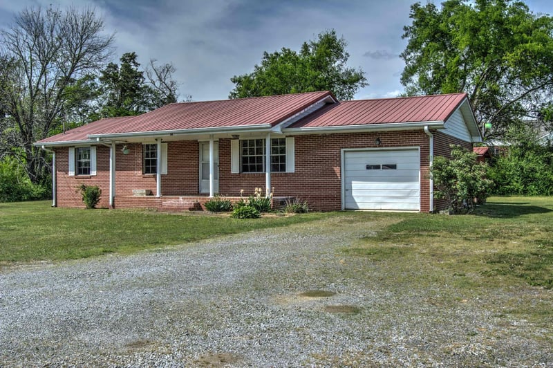 54 Malenda Dr, Trenton, GA 30752