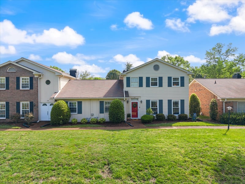218 Boxwood Dr, Franklin, TN 37069