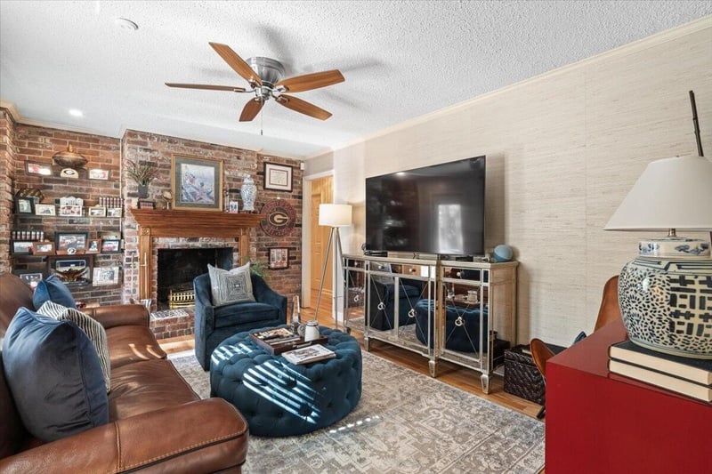 1600 Elaine Way, Dalton, GA 30720