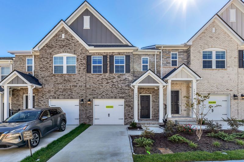 5065 Dayflower Dr, Hermitage, TN 37076