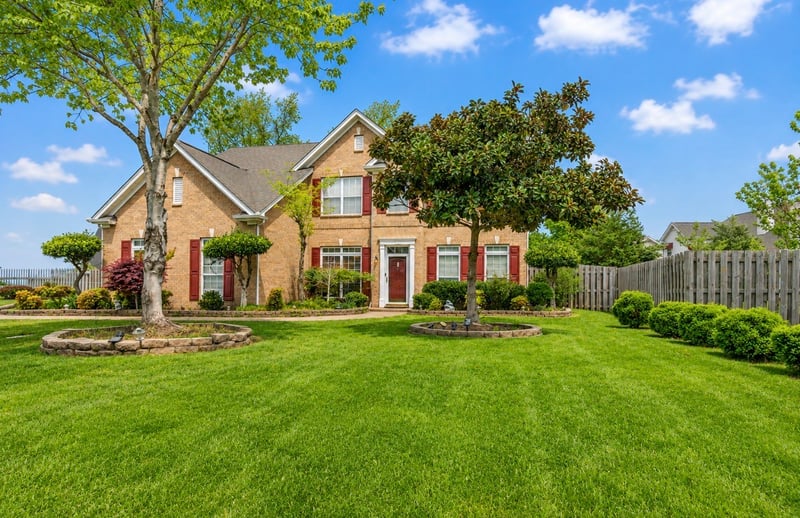1204 Misty Glen Ct, Old Hickory, TN 37138