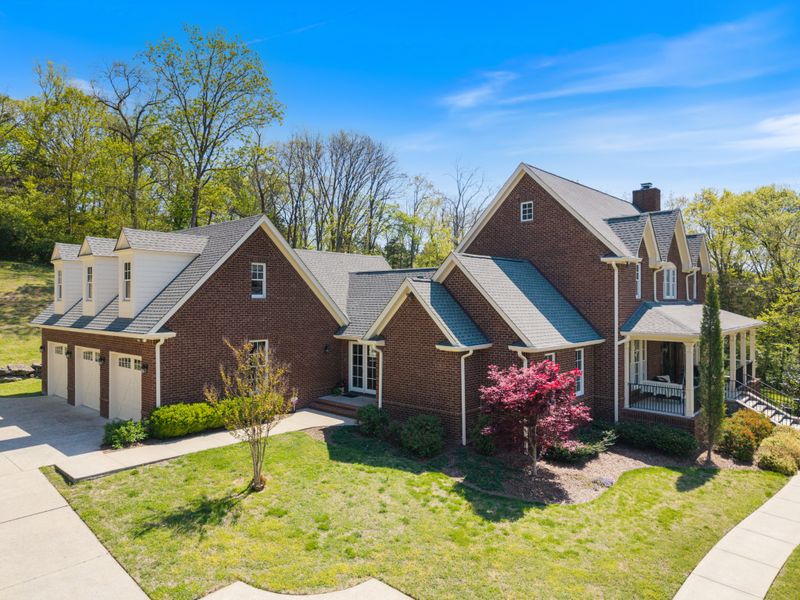 224 Chapelwood Dr, Franklin, TN 37069