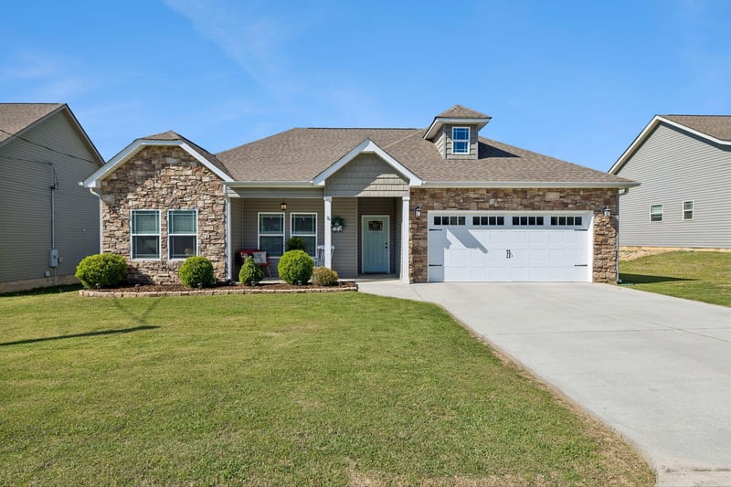 307 Franklin Cir, Fort Oglethorpe, GA 30742