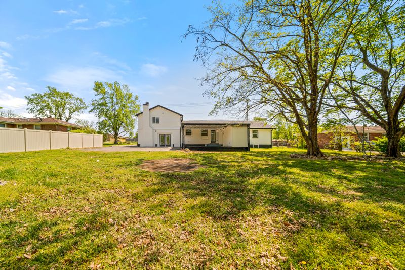 3015 Lyndale Dr, Nashville, TN 37207