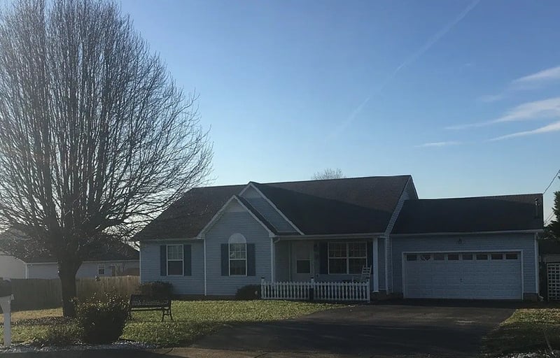 1706 Brittany Ct, Columbia, TN 38401