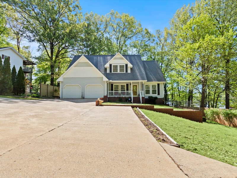 17515 Richter Rd, Rogersville, AL 35652