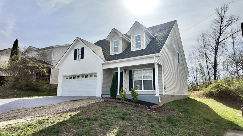 3301 Clapham Rd, Antioch, TN 37013