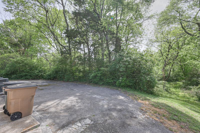 716 Seven Mile Ct, Nashville, TN 37211