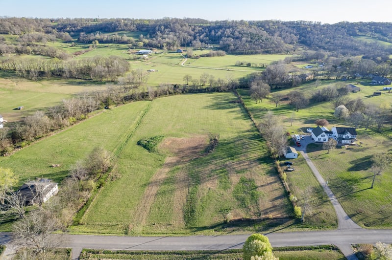 0 Theta Pike, Columbia, TN 38401