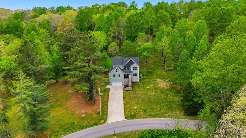 2005 Beaver Ridge Dr, White Bluff, TN 37187