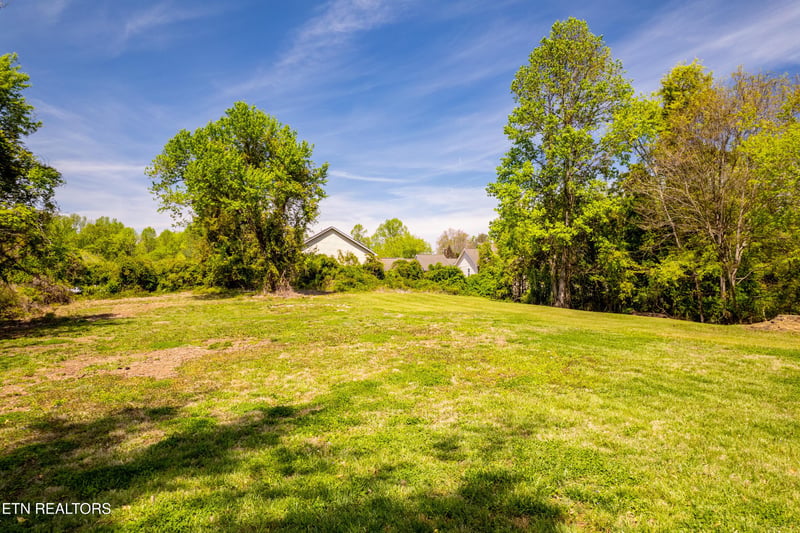 4209 Doris Cir, Knoxville, TN 37918