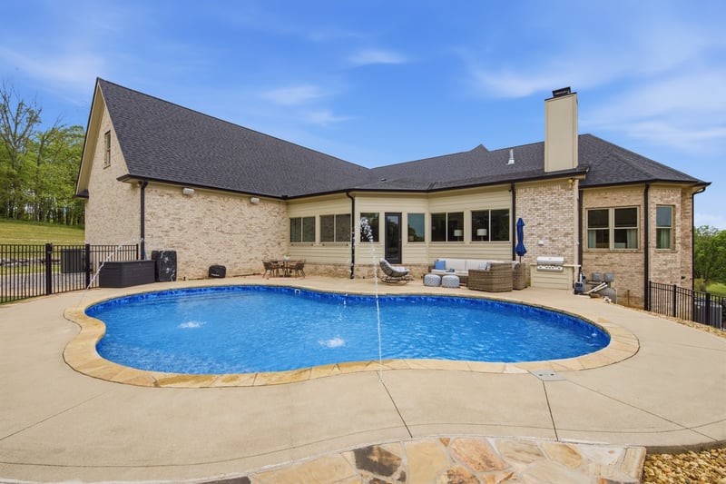 1500 Buckskin Ct, Thompsons Station, TN 37179