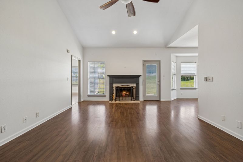 845 Kaylee Cir, Murfreesboro, TN 37128