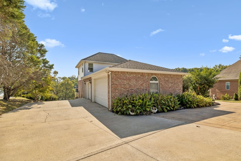339 Lakeview Cir, Mount Juliet, TN 37122