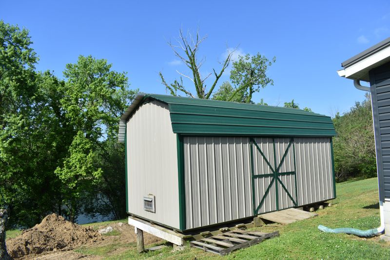 814 Upper Ferry Rd, Carthage, TN 37030