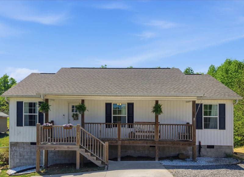 3587 Colston Ln, Tunnel Hill, GA 30755