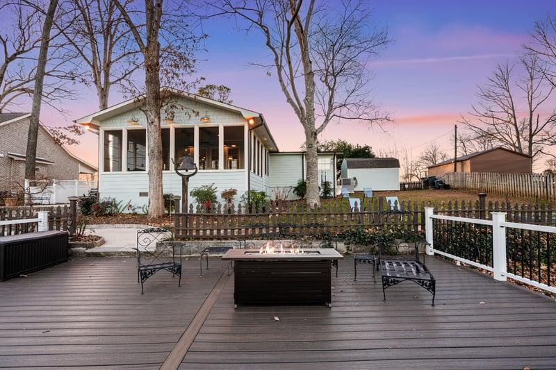12255 Davis Rd, Athens, AL 35611