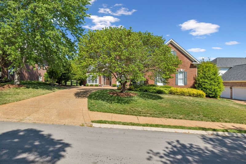 1283 Twelve Stones Xing, Goodlettsville, TN 37072