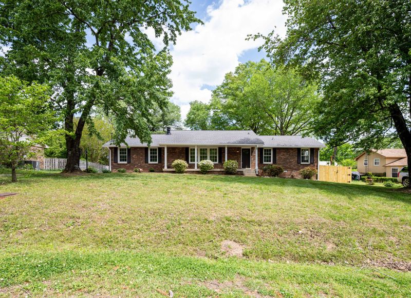 2117 Aileen Dr, Antioch, TN 37013