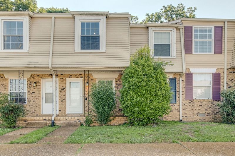 3880 Priest Lake Dr #25, Nashville, TN 37217