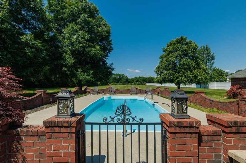 1916 S Mount Juliet Rd, Mount Juliet, TN 37122