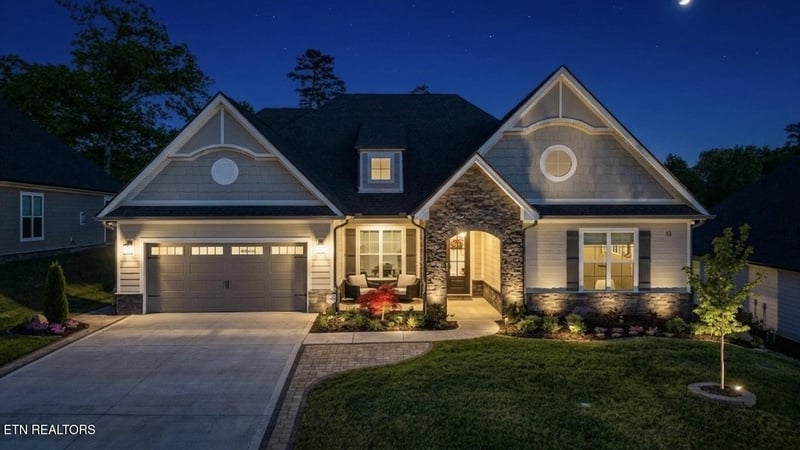 313 Bittersweet Ln, Lenoir City, TN 37771