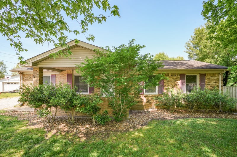 1106 Highway 48 S, Dickson, TN 37055