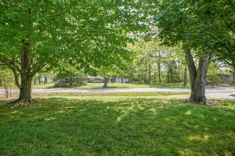 1106 Highway 48 S, Dickson, TN 37055