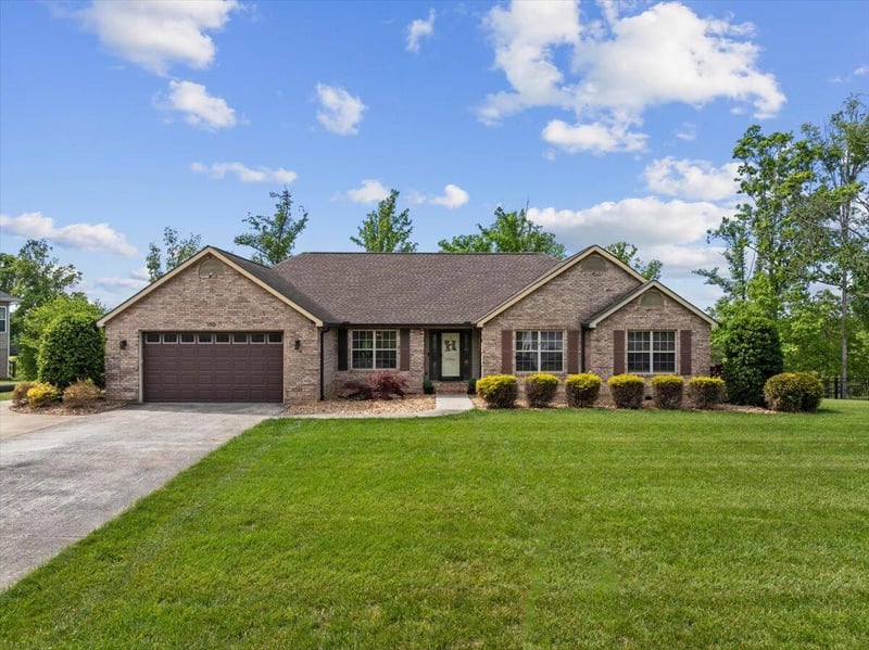 100 Arrowhead Dr, Chatsworth, GA 30705