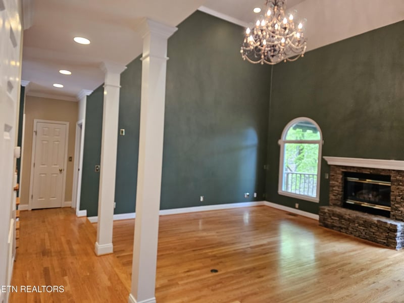 1525 Westport Rd, Knoxville, TN 37922