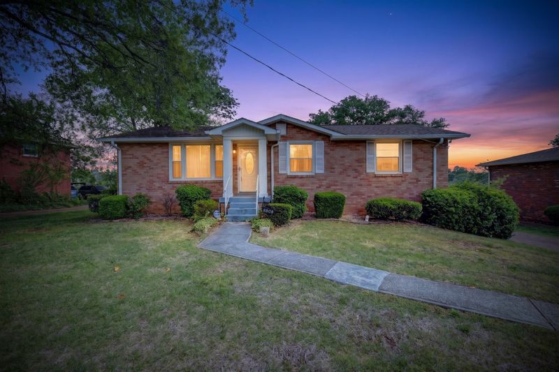 8308 Terry Ln, Hermitage, TN 37076