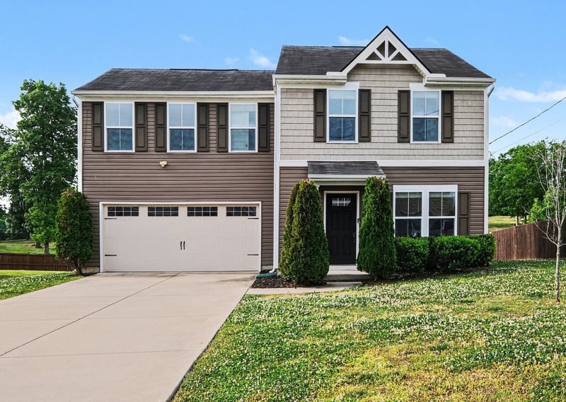 136 Moshe Yaalon Dr, La Vergne, TN 37086