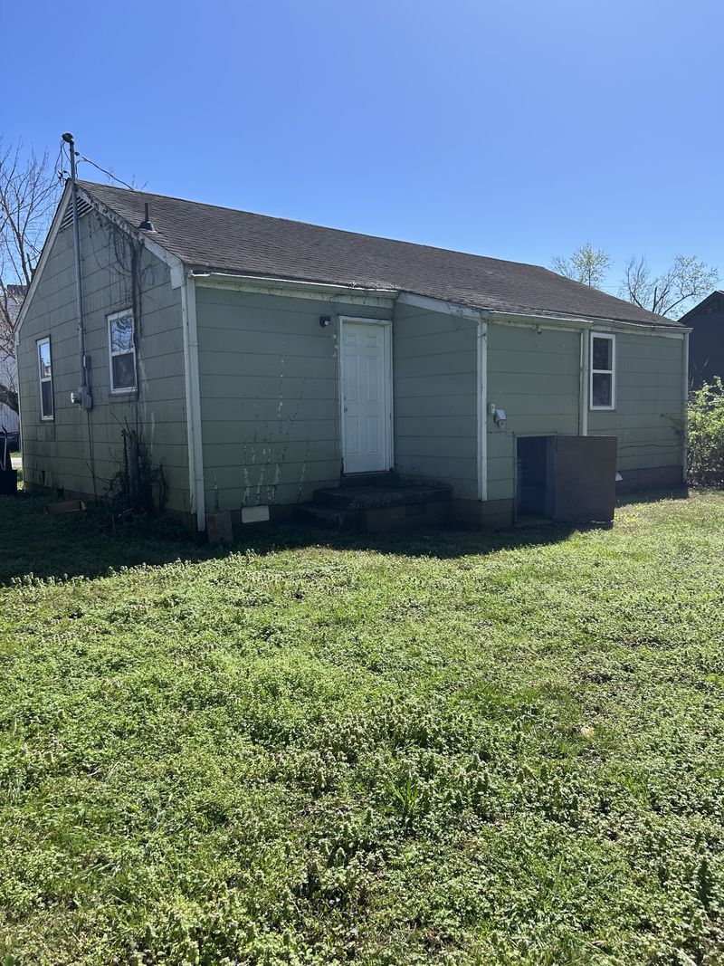 5916 Carl Pl, Nashville, TN 37209