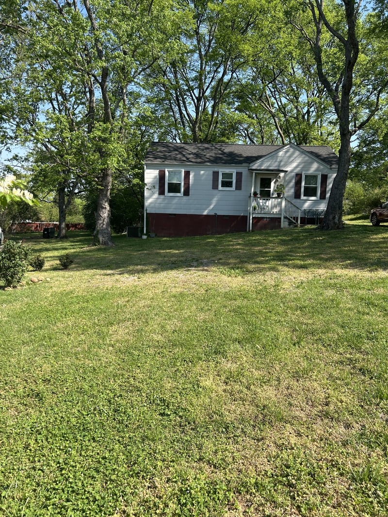 1926 Dahlia Dr, Nashville, TN 37210
