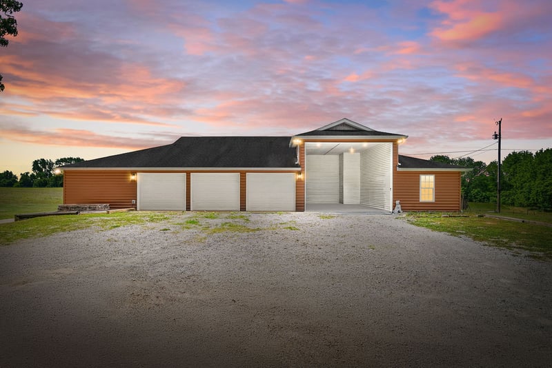 6026 Buzzard Creek Rd, Cedar Hill, TN 37032