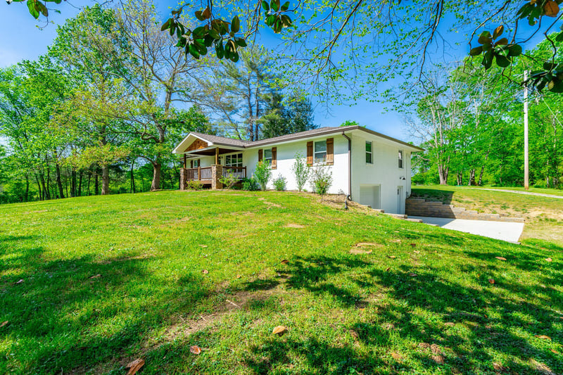 838 Campbell Rd, Tunnel Hill, GA 30755