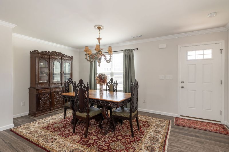 2040 Westchester Dr, Nashville, TN 37207