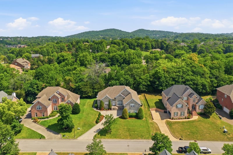 614 Firefox Dr, Brentwood, TN 37027