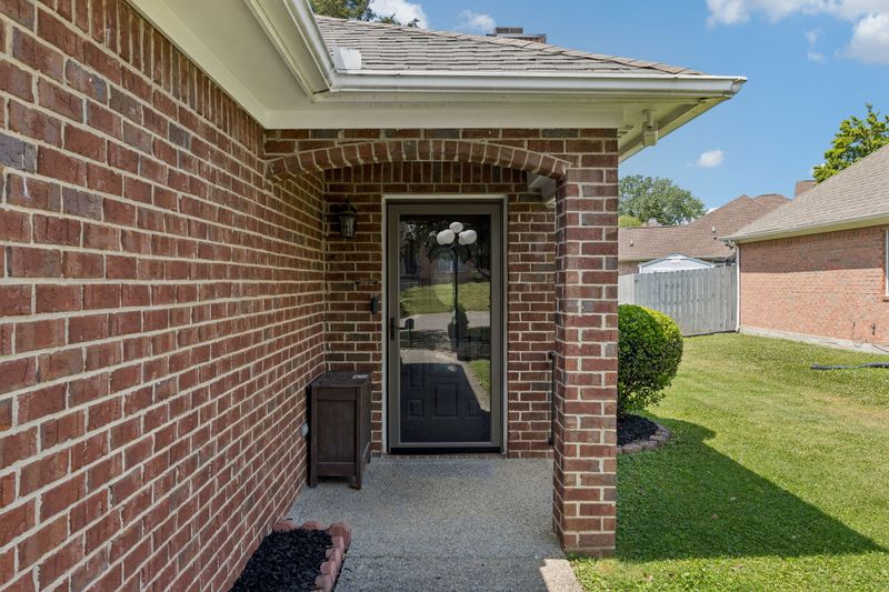 5113 Hickory Grove Dr, Antioch, TN 37013