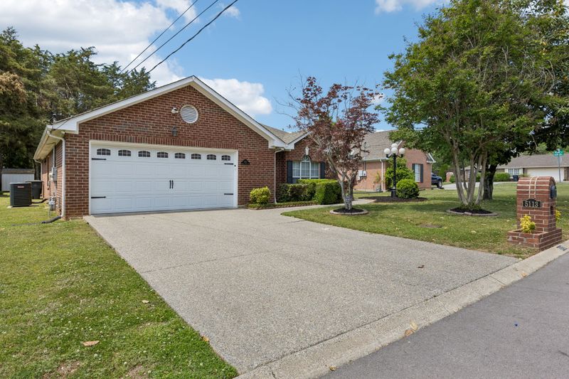 5113 Hickory Grove Dr, Antioch, TN 37013