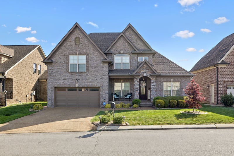 608 Southshore Pt, Mount Juliet, TN 37122