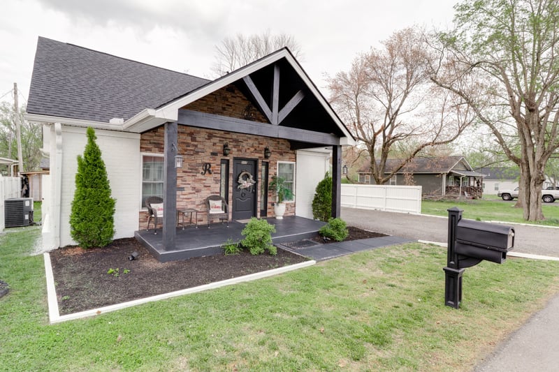 205 Church St, Portland, TN 37148