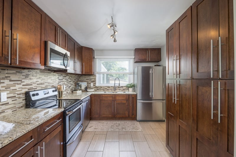 1930 Valley Park Dr, Nashville, TN 37216