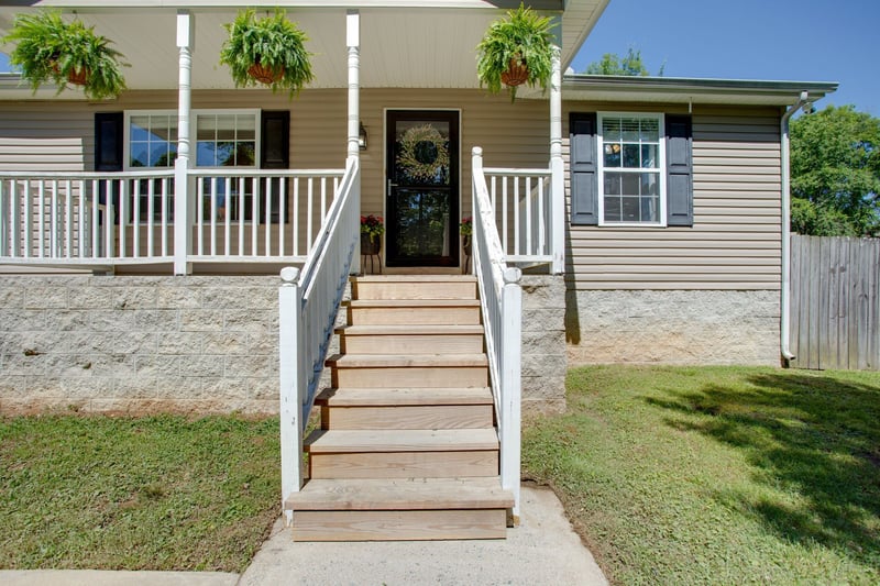 743 Elm St, Spring Hill, TN 37174