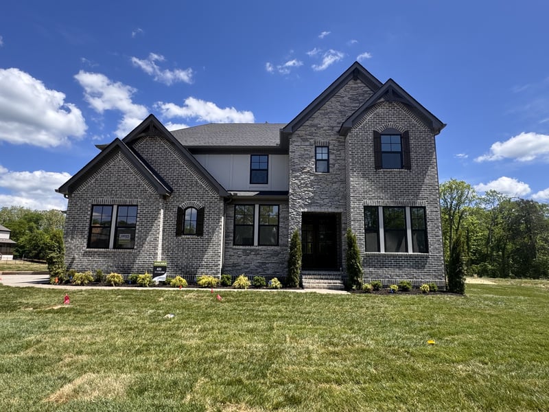 5924 Luke Ct, Arrington, TN 37014