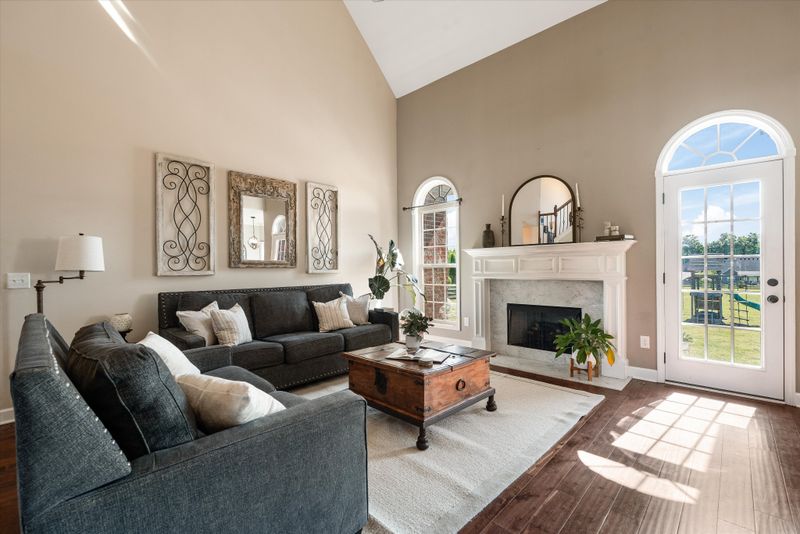 1027 Double Tree Ln, Gallatin, TN 37066