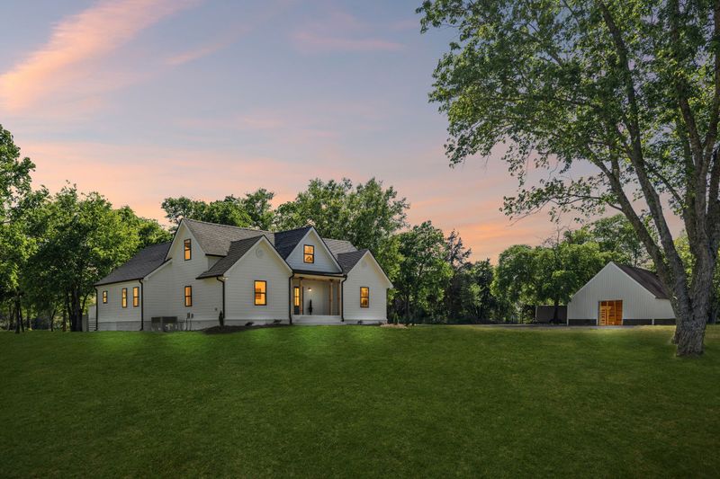 12216 Highway 99, Rockvale, TN 37153